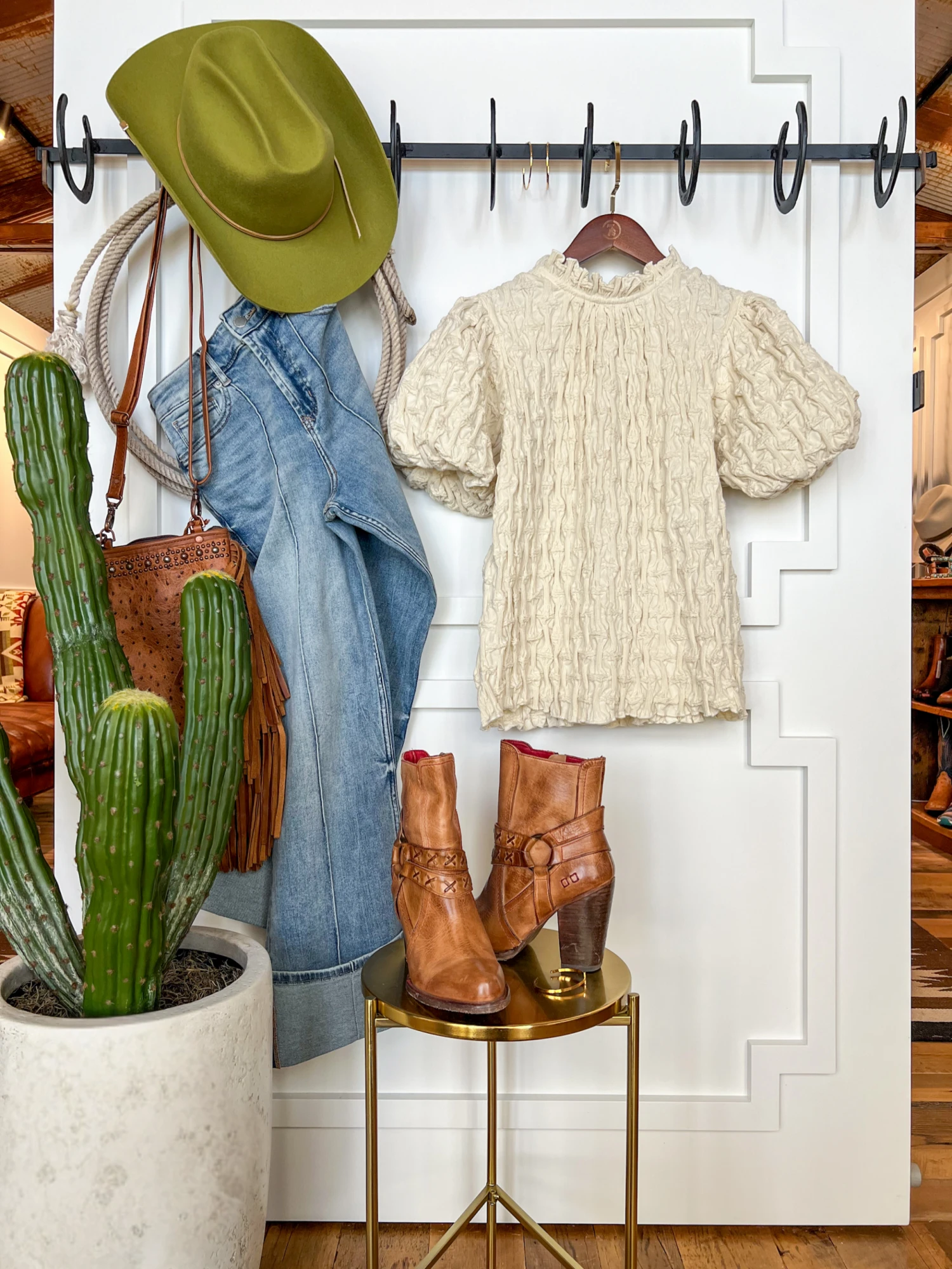 The Bellvue The Bellvue -SAVANAH Clothing sale 2 copy 512fc142 1273 4c8a b51d 11575102a7c4 scaled