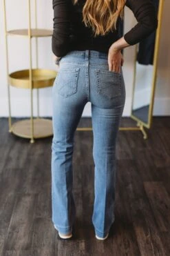 The Layne High Rise Slim Trouser Jean *Exclusive* -SAVANAH Clothing sale 2z3a7187