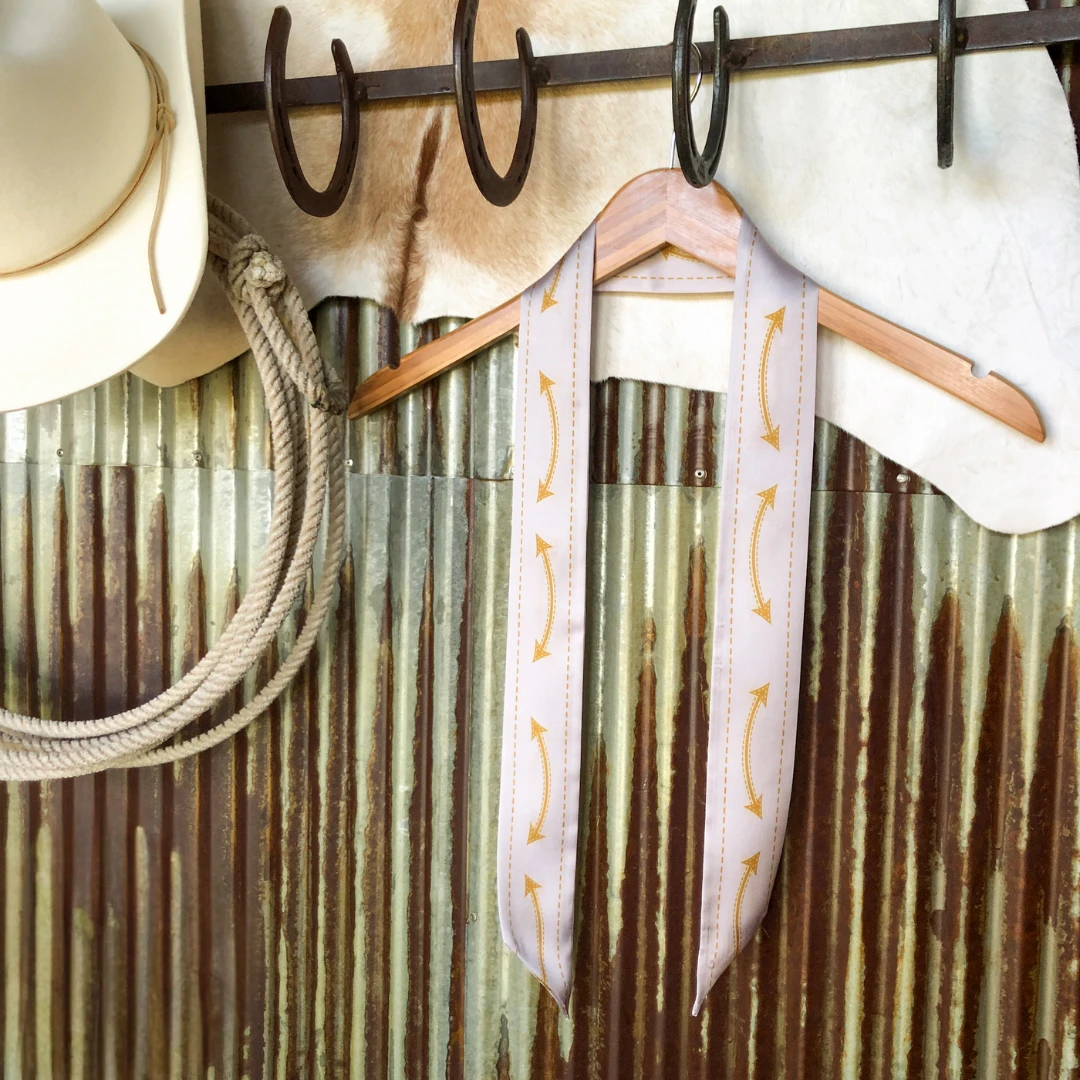 Retro Tie Scarf Retro Tie Scarf -SAVANAH Clothing sale Accessory Product Photo Size de7c0032 2d0b 4695 8702 2b38671d8b22