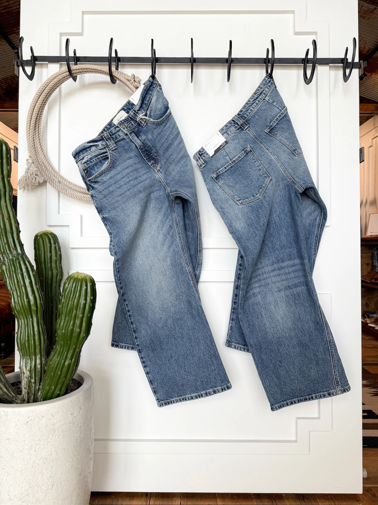 The Chainey Premier Rise Barrel Jean The Chainey Premier Rise Barrel Jean -SAVANAH Clothing sale E14CDE42 15CA 4730 88A6 A74D25D9CC3E