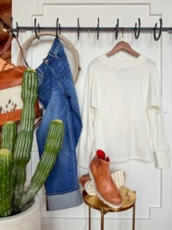 The Pryor -SAVANAH Clothing sale IMG 0037