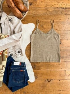 The Vandalia -SAVANAH Clothing sale IMG 0347