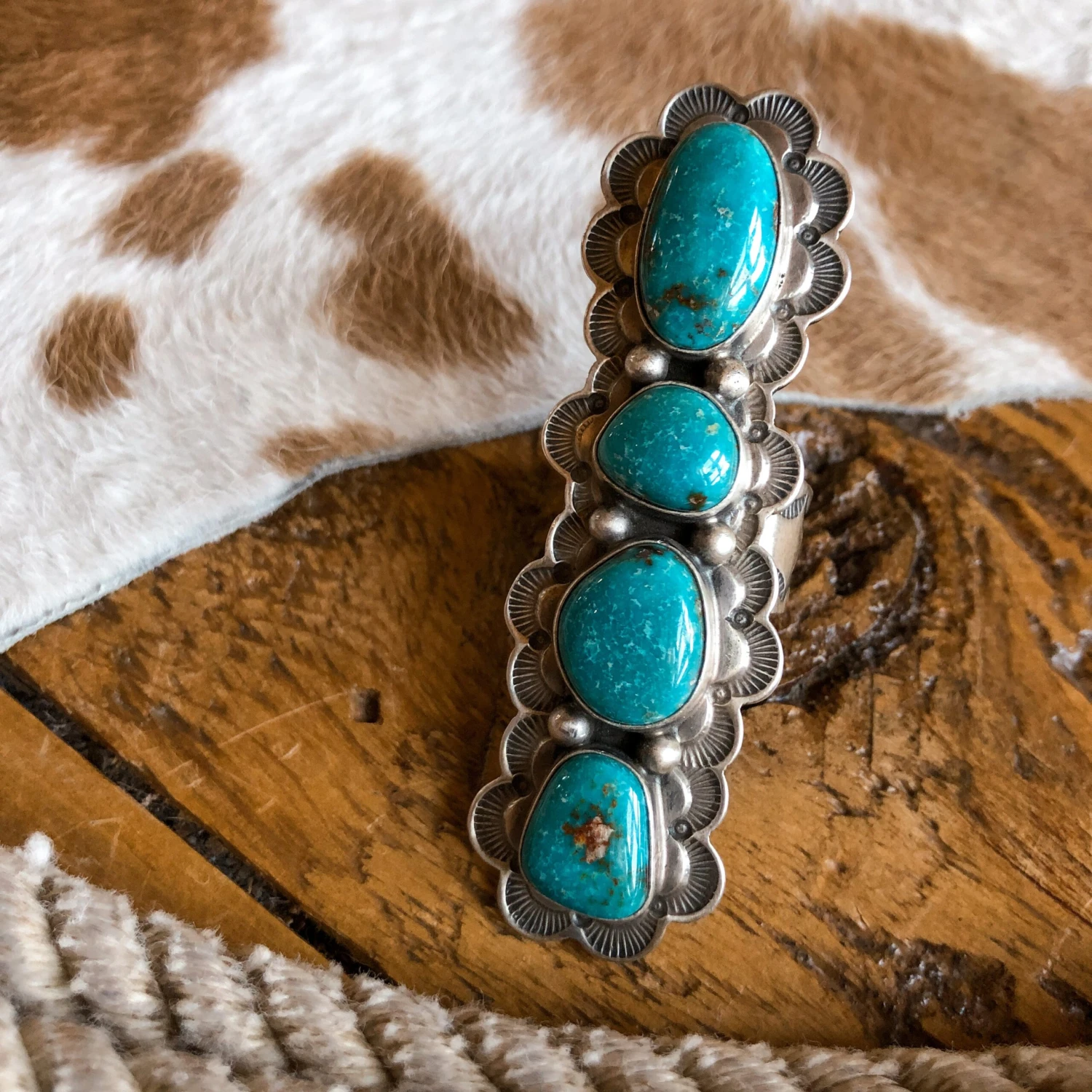 Keomah Ring Keomah Ring -SAVANAH Clothing sale IMG 0372 4a960a8f 9e8e 4694 9557 87cf36e498d4 scaled