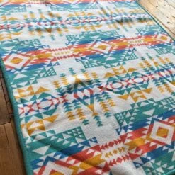 Pilot Rock Ivory Sherpa Blanket -SAVANAH Clothing sale IMG 0473 1