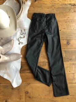 The Holcomb -SAVANAH Clothing sale IMG 05034