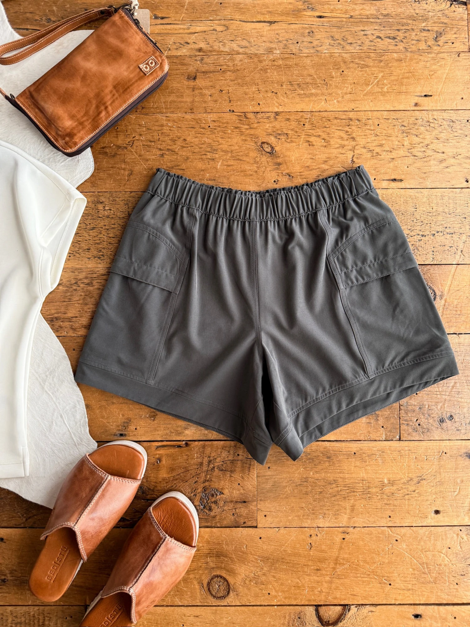 The Amherst The Amherst -SAVANAH Clothing sale IMG 1022 91ef8442 d959 4311 91c8 f61ff7fe7061