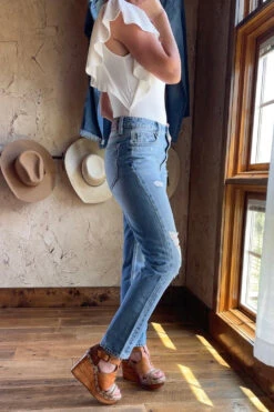 The Kincaid High Rise Slim Boyfriend Jean (Final Sale) 2 The Kincaid High Rise Slim Boyfriend Jean (Final Sale) -SAVANAH Clothing sale IMG 1033 54d1ae17 4580 473b a707 62b6bdb061a6