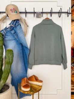 The Holland {Pullover} -SAVANAH Clothing sale IMG 1119