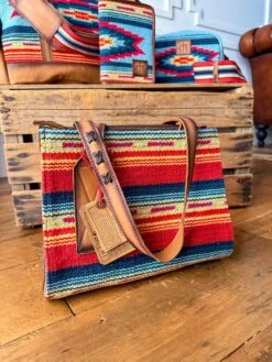 Saltillo Handbag -SAVANAH Clothing sale IMG 1442