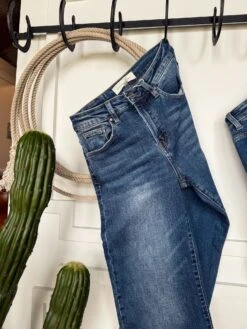 The Tatum High Rise Relaxed Straight Leg Jean -SAVANAH Clothing sale IMG 27242