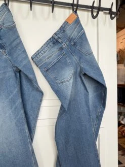 The Lennox Premier Rise Relaxed Straight Leg Jean -SAVANAH Clothing sale IMG 27292 fbc77269 0052 4462 a9e7 c8f489ade7e2