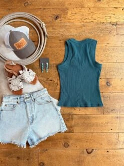 The Lakeview -SAVANAH Clothing sale IMG 2836 25bd6eab f0e0 4445 bc0d c89f0e223a02