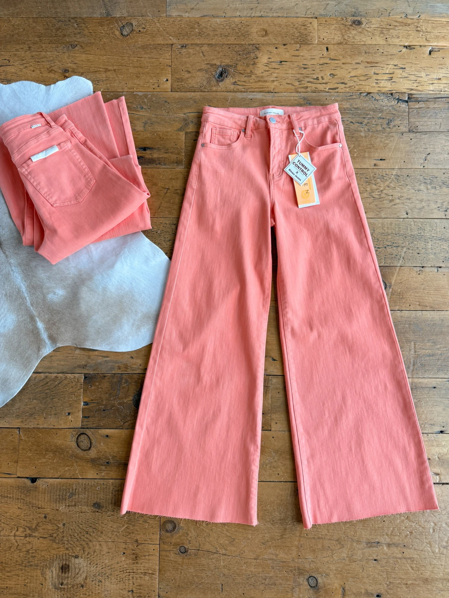 The Paycee High Rise Wide Leg Jean The Paycee High Rise Wide Leg Jean -SAVANAH Clothing sale IMG 2879 41e801ff 9ce1 446a 8ebe d76603ad8e57