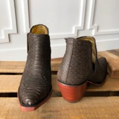 The Caledo (Final Sale) -SAVANAH Clothing sale IMG 32123