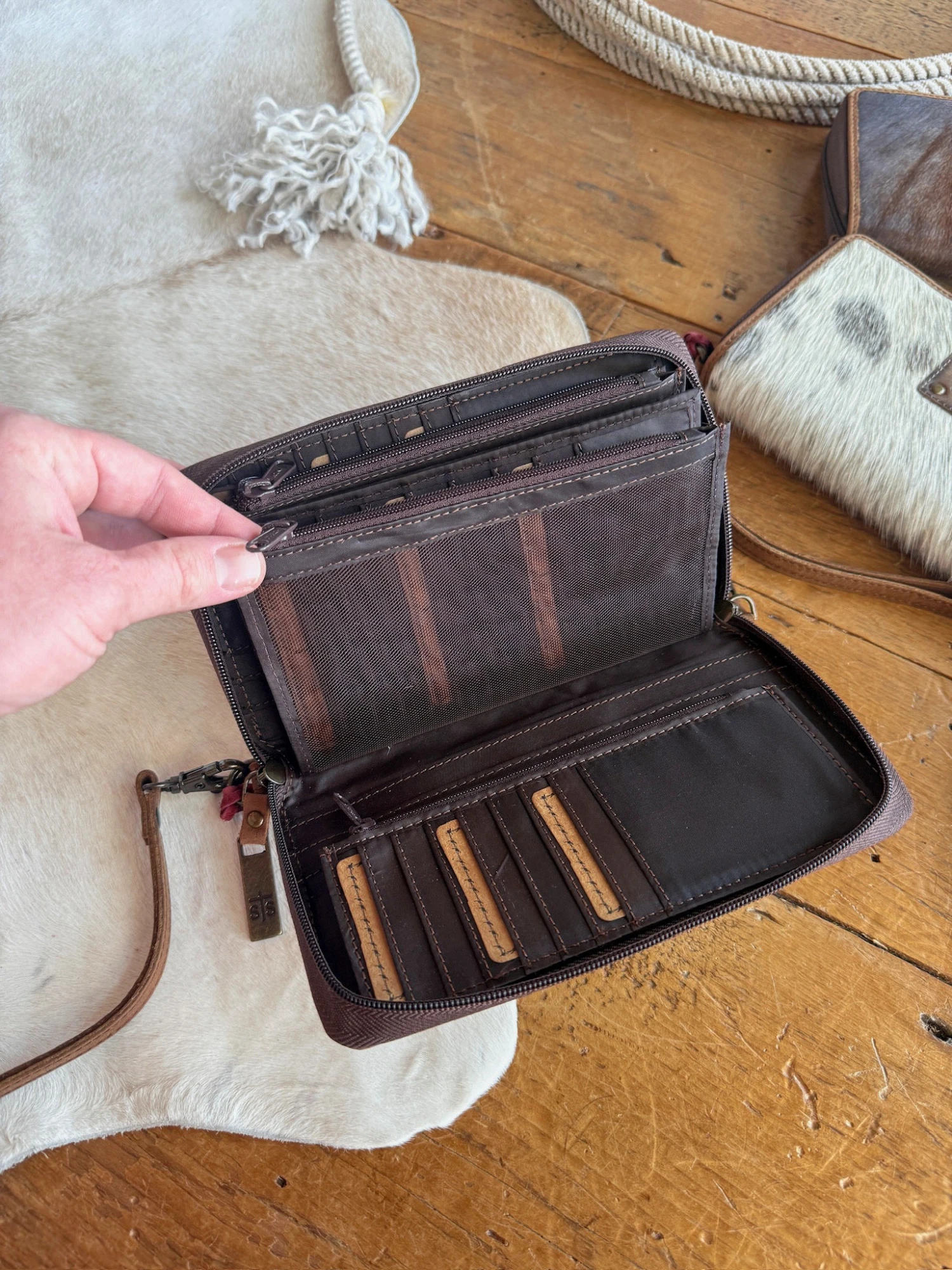 The Cowtown The Cowtown -SAVANAH Clothing sale IMG 3238