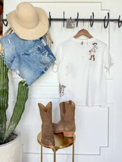 The Retro Cowgirls -SAVANAH Clothing sale IMG 35022