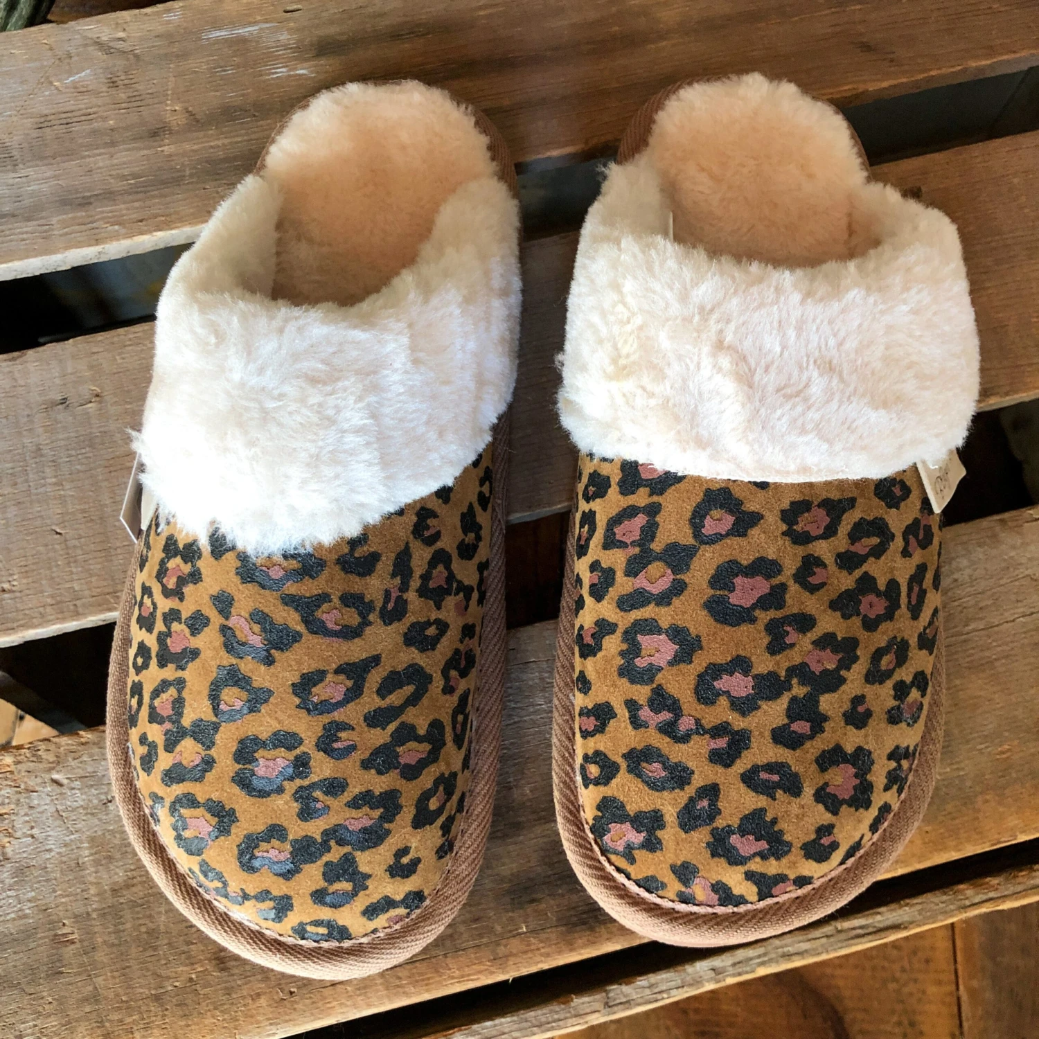 Leopard Slippers Leopard Slippers -SAVANAH Clothing sale IMG 35102 1 scaled