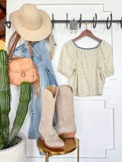 The Latham -SAVANAH Clothing sale IMG 35222