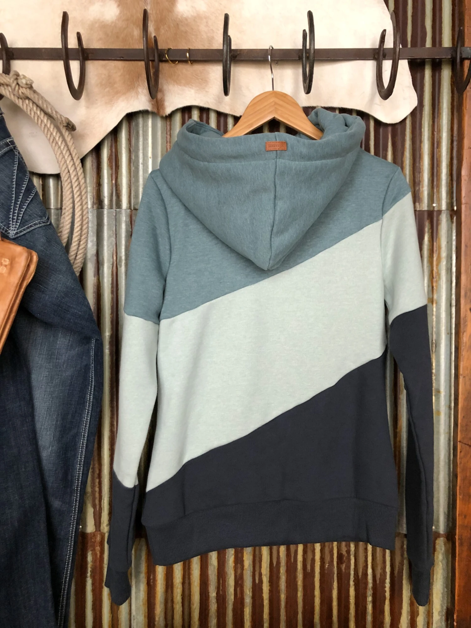 The McCray {S-XXL} The McCray {S-XXL} -SAVANAH Clothing sale IMG 35702 scaled