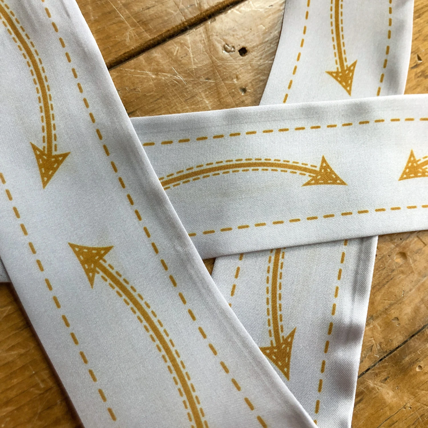 Retro Tie Scarf Retro Tie Scarf -SAVANAH Clothing sale IMG 41792 scaled