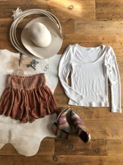 The Whitten 3 The Whitten -SAVANAH Clothing sale IMG 4277 49a23d93 197f 4b44 8bd3 b94f50f1af51