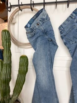 The Lindy Premier Rise Boot Cut Jean -SAVANAH Clothing sale IMG 48072 da08a790 efe0 4a39 84ab a6fc1fb20162