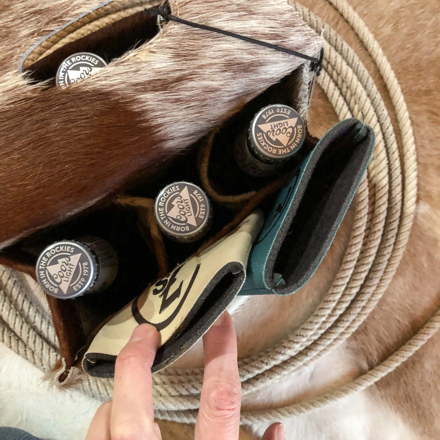 Corriente 6 Pack Caddy Corriente 6 Pack Caddy -SAVANAH Clothing sale IMG 4822 d82465dc 6efe 46c1 958b 626438233079 scaled