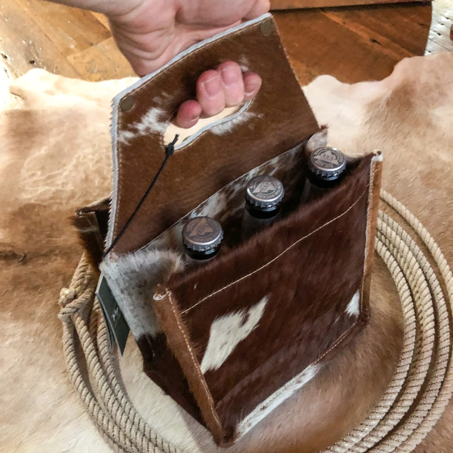 Corriente 6 Pack Caddy Corriente 6 Pack Caddy -SAVANAH Clothing sale IMG 4823 b9d088de 40ea 4ee0 a48f 8cf384bb25fd scaled