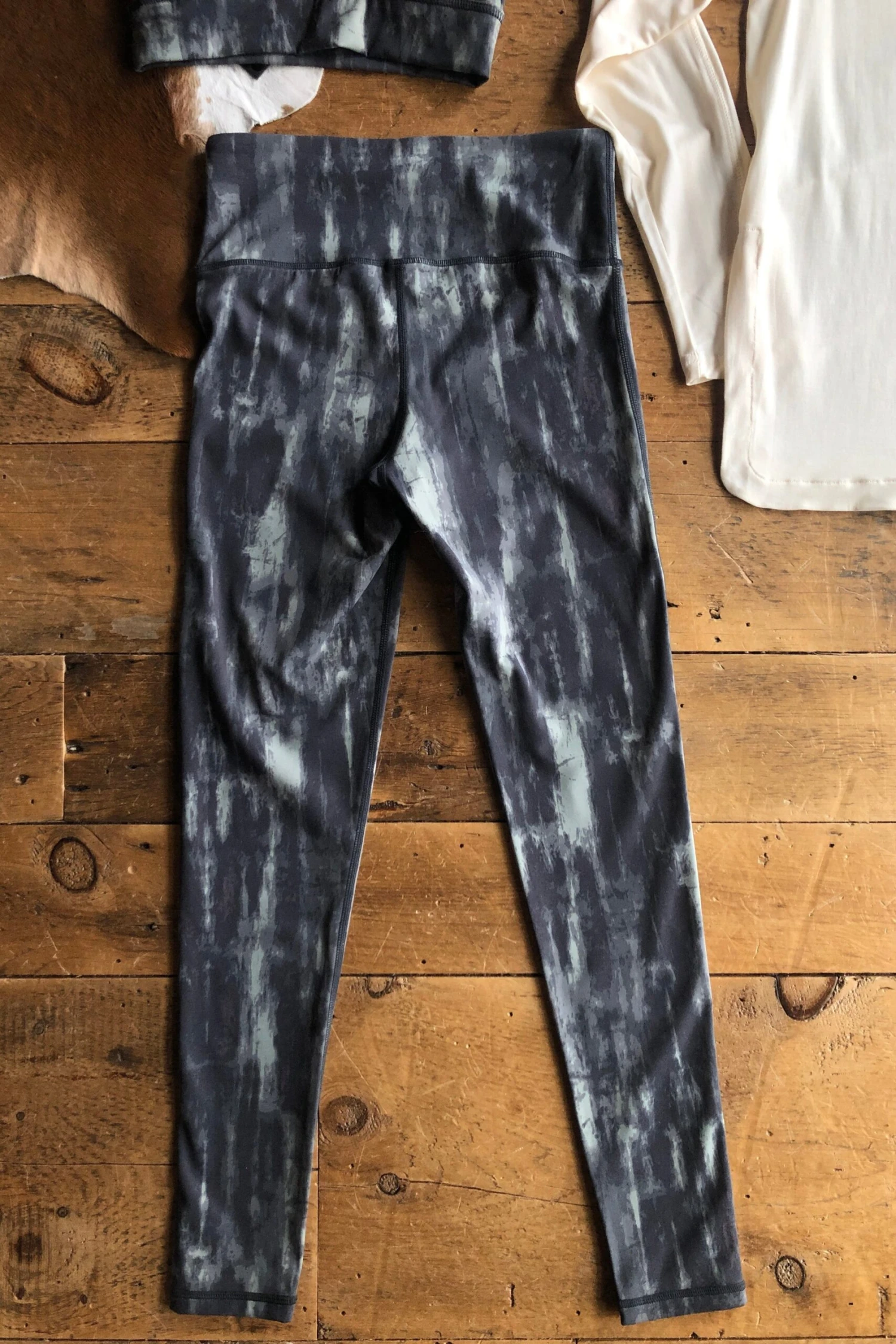 The Lakewood The Lakewood -SAVANAH Clothing sale IMG 6156 2e80fd53 fcdc 4d1c bcbf 32f45ec5f045 scaled