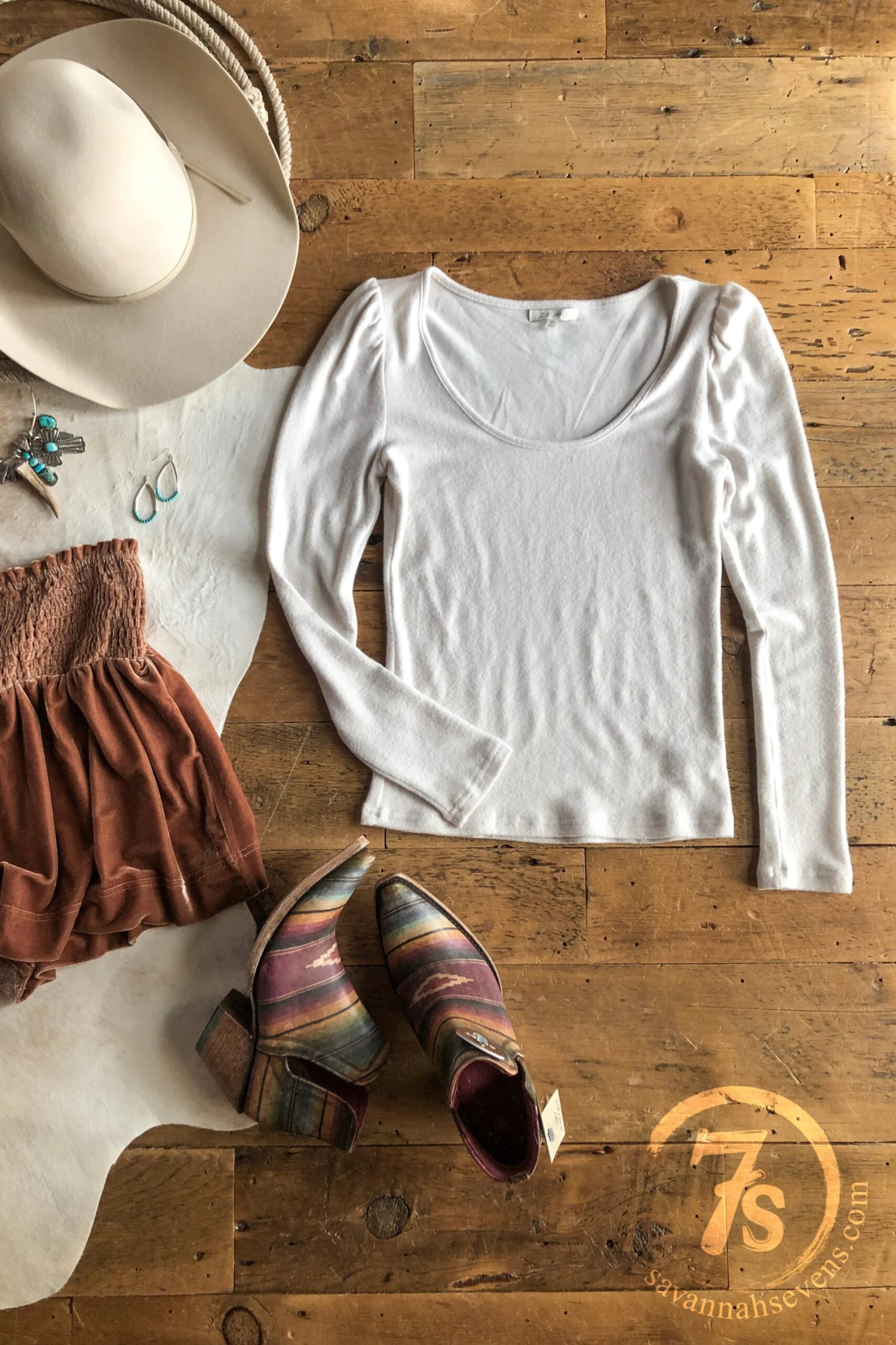 The Whitten The Whitten -SAVANAH Clothing sale IMG 69152 d7bb2864 b4ab 487e a8ff f9d949c332a7 scaled