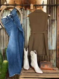 The Palacios -SAVANAH Clothing sale IMG 7386