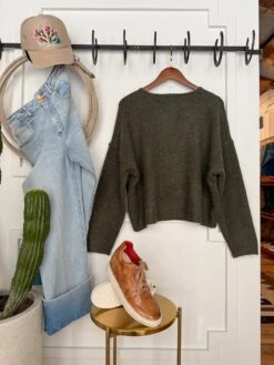 The Hillcrest -SAVANAH Clothing sale IMG 8477