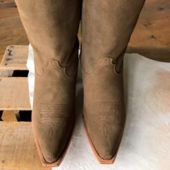 The Traver -SAVANAH Clothing sale IMG 97485 31f7a42d 0c3e 469a acf4 b6d9e860bf1c