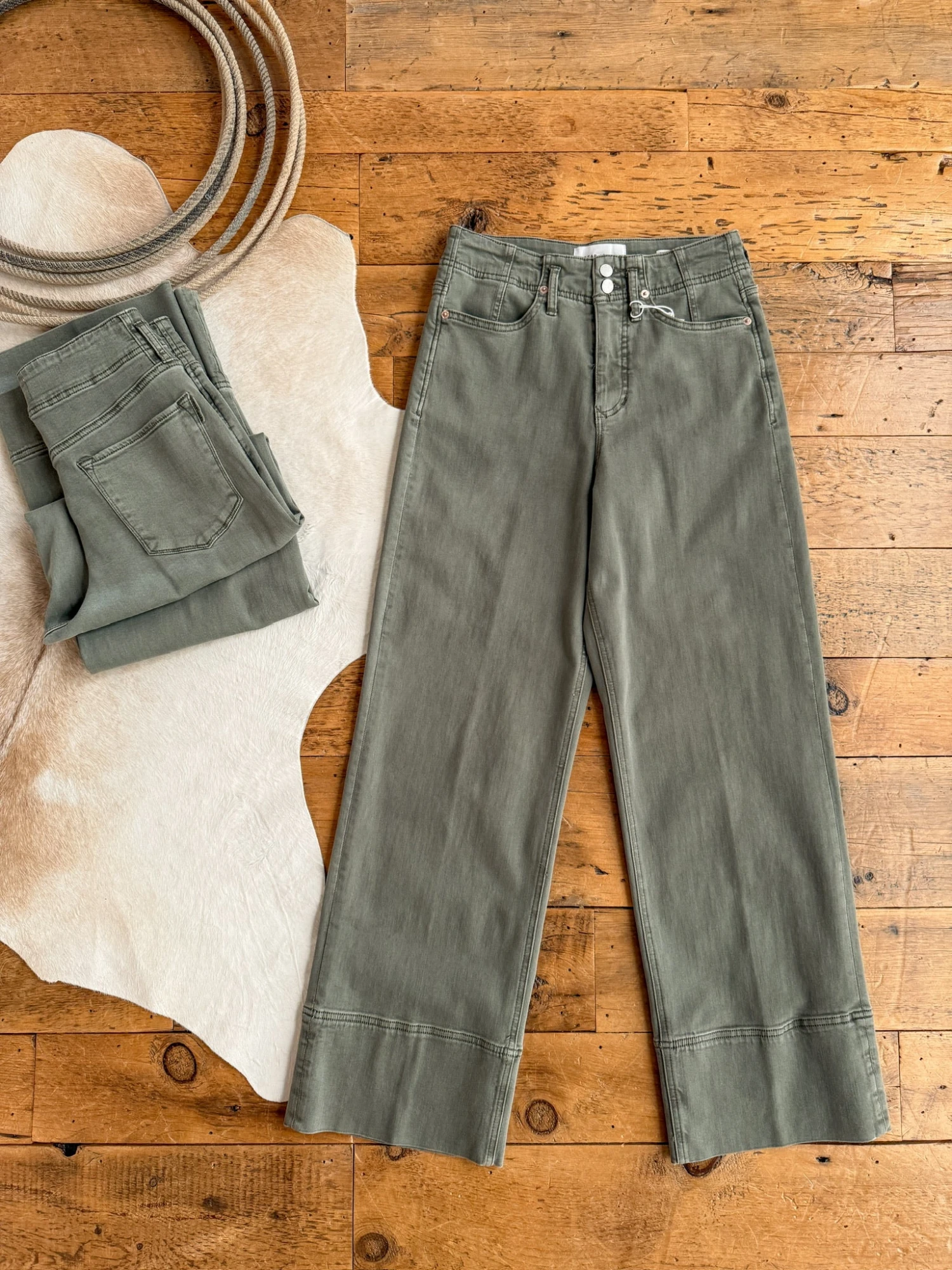 The Everett High Rise Wide Leg Jean The Everett High Rise Wide Leg Jean -SAVANAH Clothing sale IMG 97942