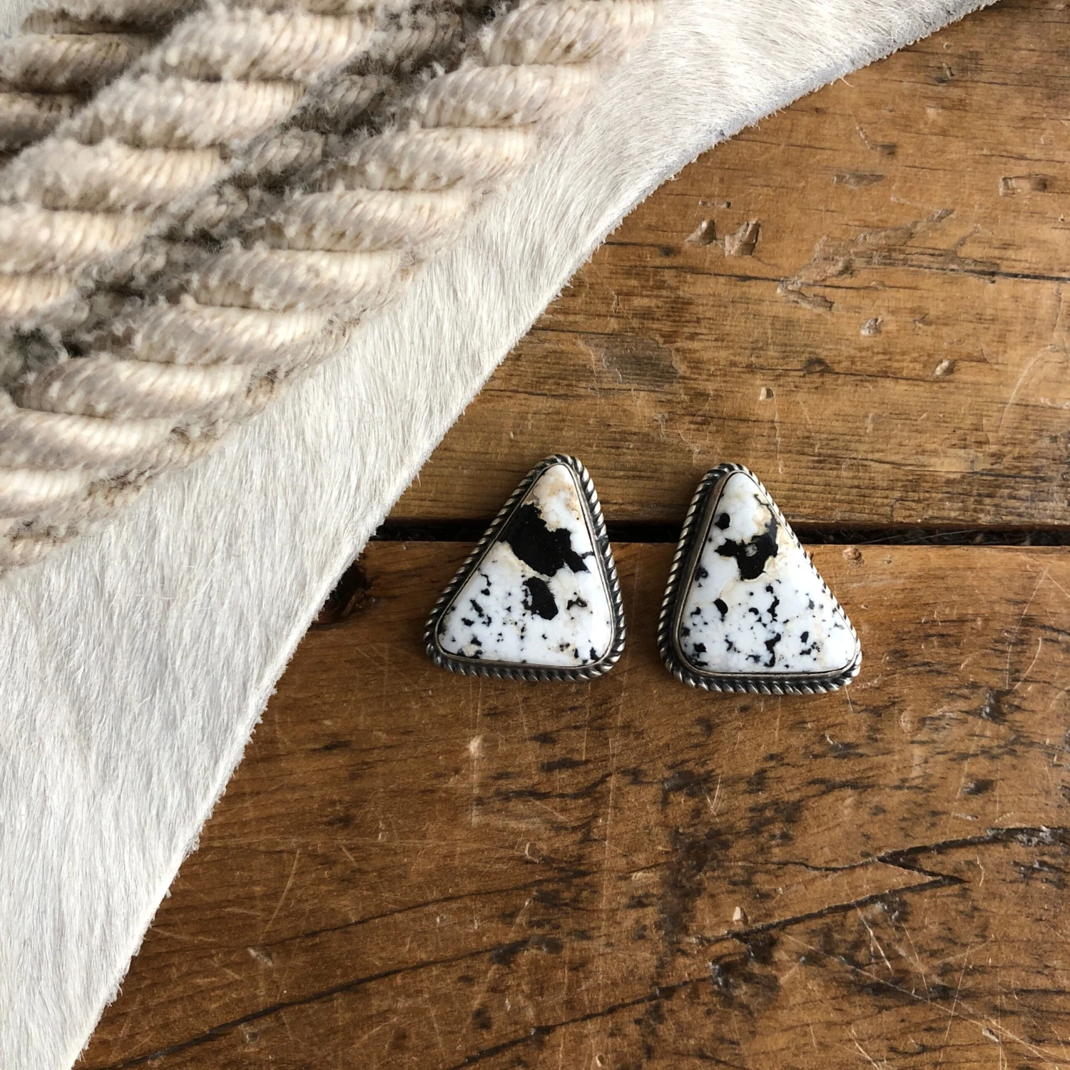 Buffalo Earrings Buffalo Earrings -SAVANAH Clothing sale PhotoDec102024 125051PM3 scaled