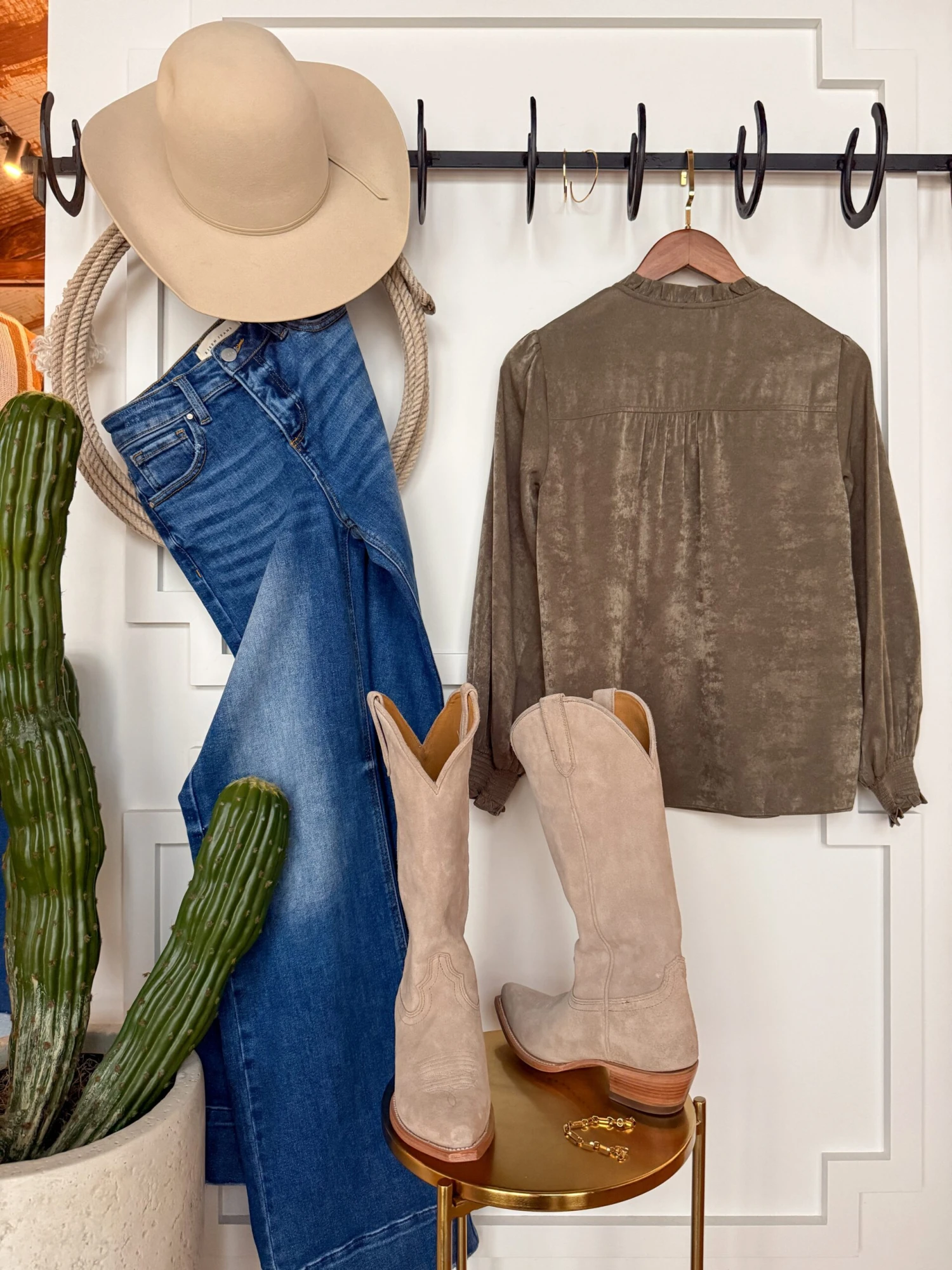 The Moran The Moran -SAVANAH Clothing sale PhotoDec132024 10733PM scaled