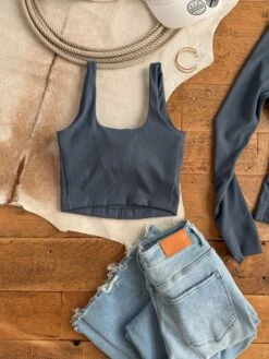 The Parker {Crop Top} -SAVANAH Clothing sale PhotoDec162024 15444PM3