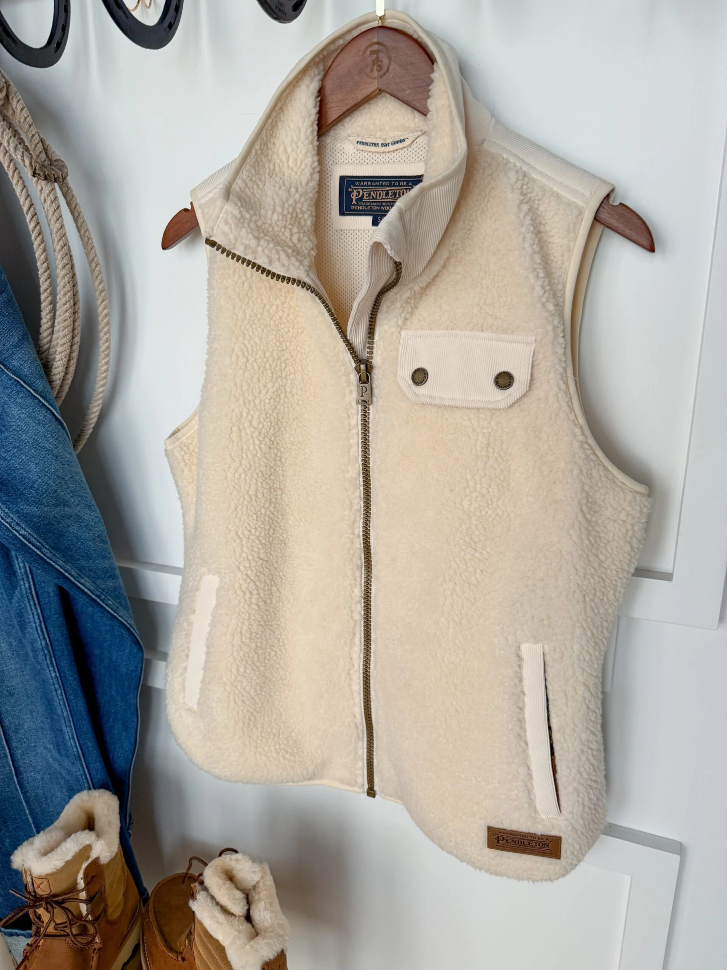 The Laurel The Laurel -SAVANAH Clothing sale PhotoDec162024 25712PM4 scaled