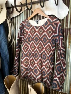 The Cerritos {Top} 2 The Cerritos {Top} -SAVANAH Clothing sale PhotoFeb082024 10704PM