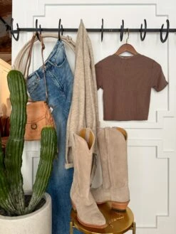 The Silsbee -SAVANAH Clothing sale PhotoJan082025 24120PM