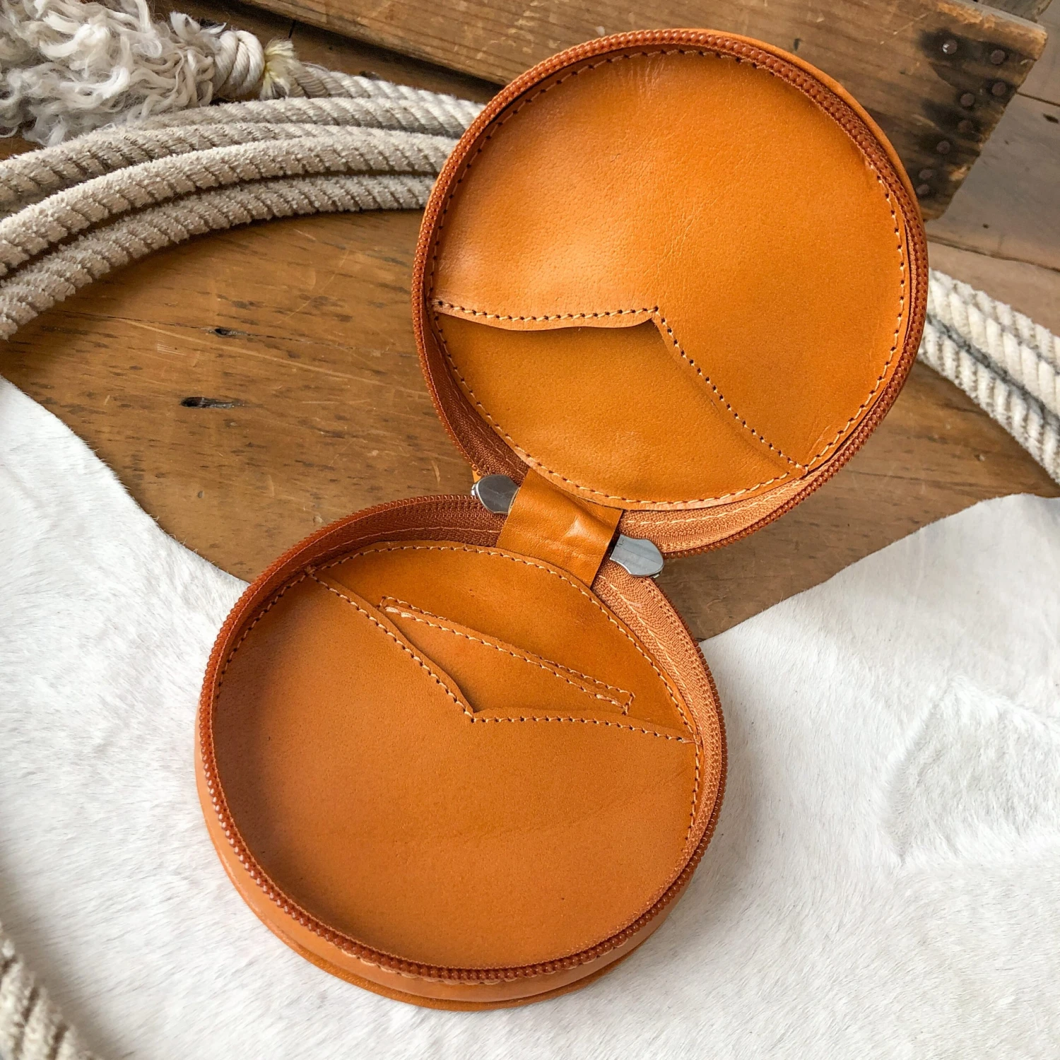 Amorita Card Holder Amorita Card Holder -SAVANAH Clothing sale PhotoJan152025 10042PM scaled