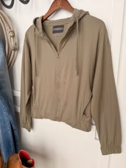 The Harrah 2 The Harrah -SAVANAH Clothing sale PhotoJan152025 34227PM