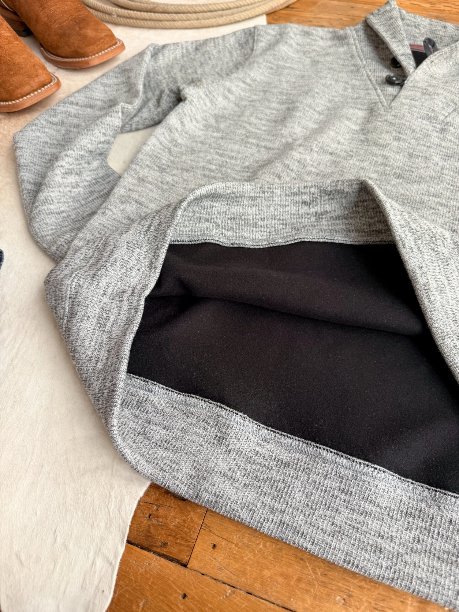 The Leavenworth {Men's} The Leavenworth {Men's} -SAVANAH Clothing sale PhotoJan172025 11625PM scaled