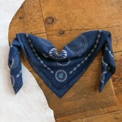 Cicero Neck Scarf {Navy}