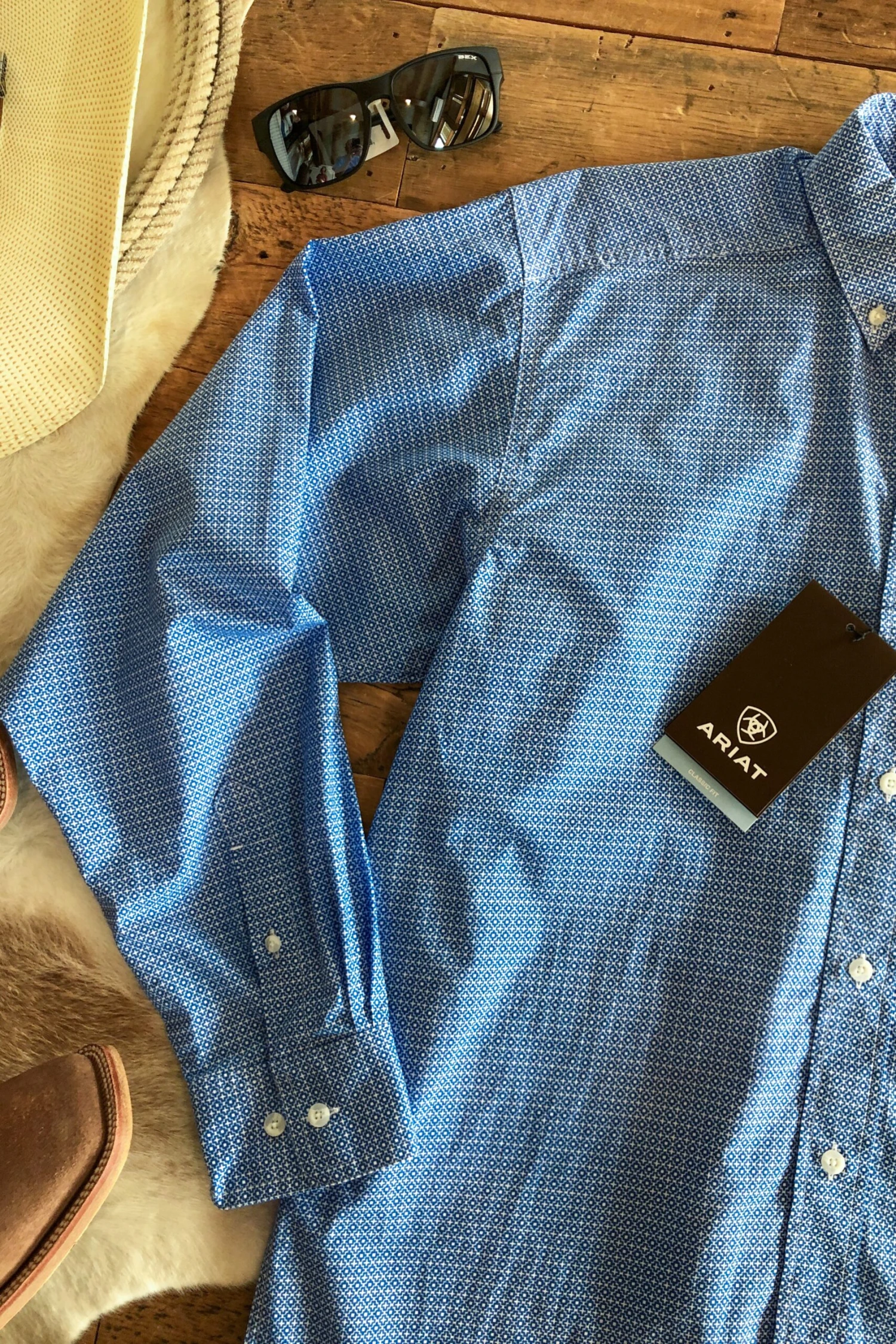 The Williston {Men's} The Williston {Men's} -SAVANAH Clothing sale PhotoMar152023 11205PM scaled