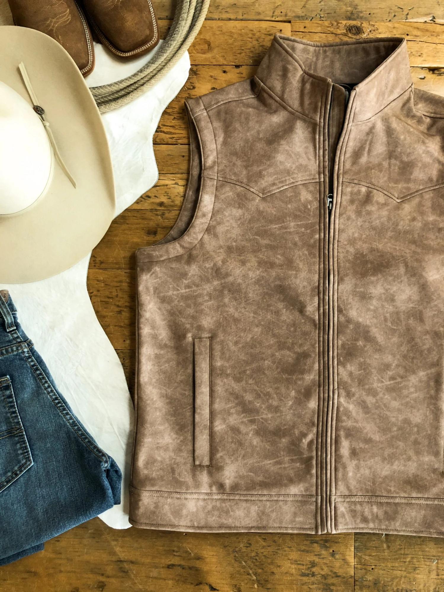 The Lastrup {Men's} The Lastrup {Men's} -SAVANAH Clothing sale PhotoOct182023 23649PM scaled