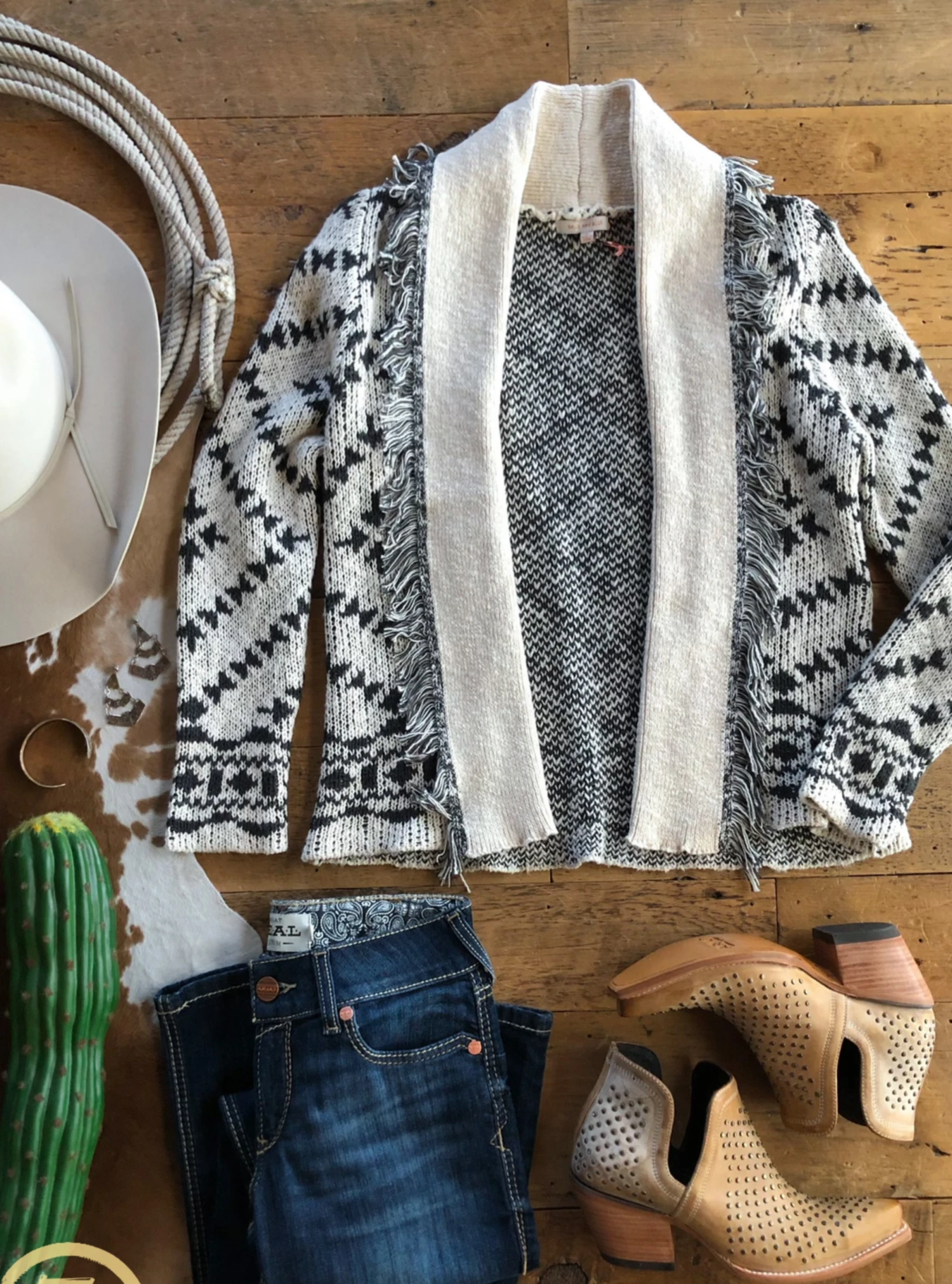 The Carthage The Carthage -SAVANAH Clothing sale SiteImage Watermark Apparel 11 scaled