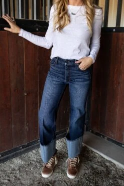 The Livy High Rise 90's Wide Leg Jean *Exclusive* 4 The Livy High Rise 90's Wide Leg Jean *Exclusive* -SAVANAH Clothing sale happytrailsco 9284 cc118ebf 56a5 42aa 86ca 96a409da752b