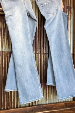 The Pocatello High Rise Wide Leg Jean -SAVANAH Clothing sale image ba58de49 cb39 487d 9bb4 1120aa9b6ef3