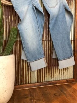 The Kamryn High Rise 90's Relaxed Straight Leg Jean -SAVANAH Clothing sale photoaug072024 94813am4